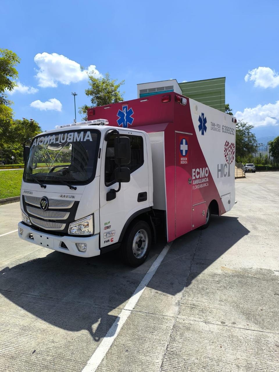 Front view on Foton Aumark chassis — an imposing presence on the road