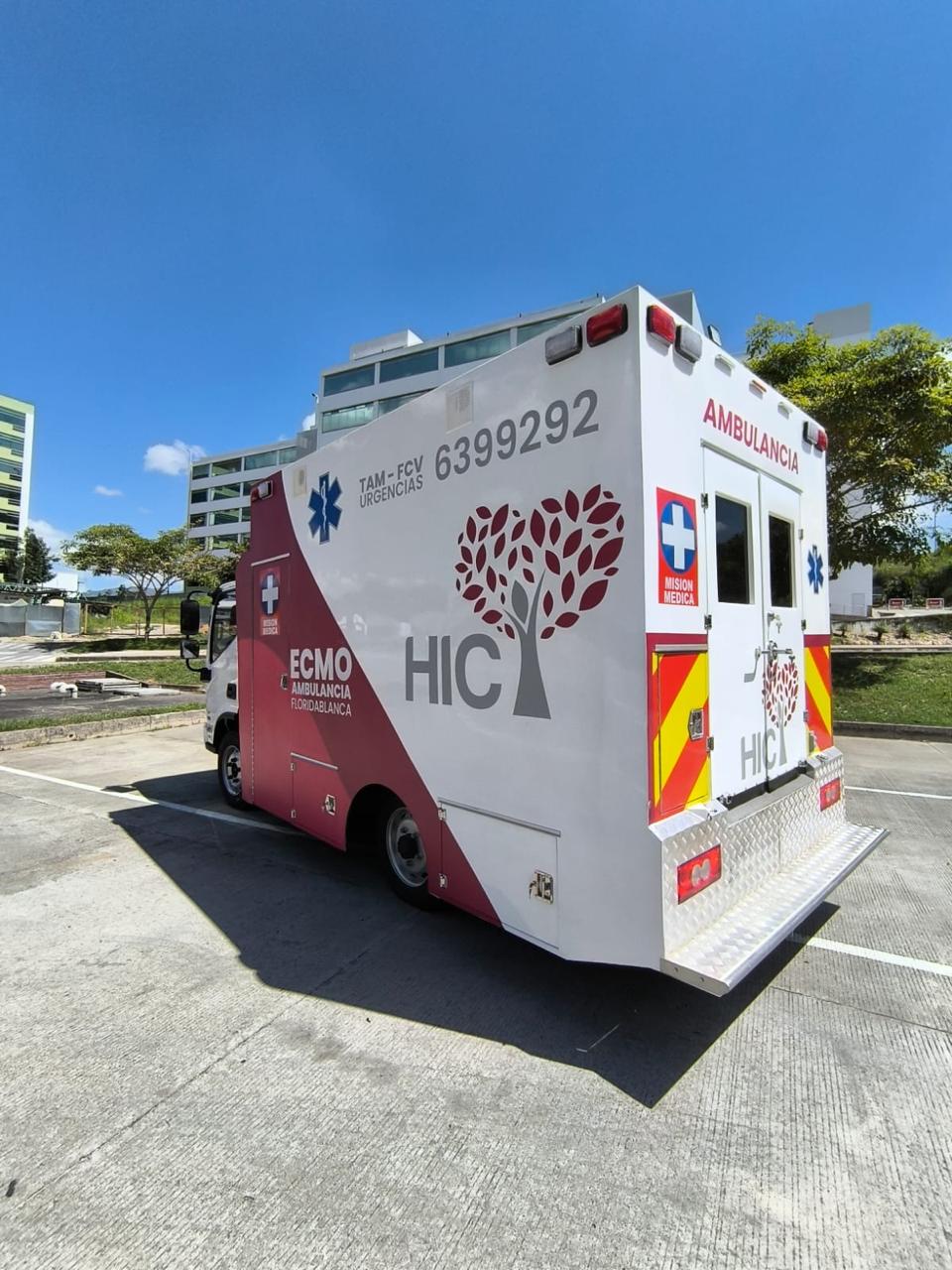 Hospital Internacional de Colombia (HIC): Mobile ECMO Unit